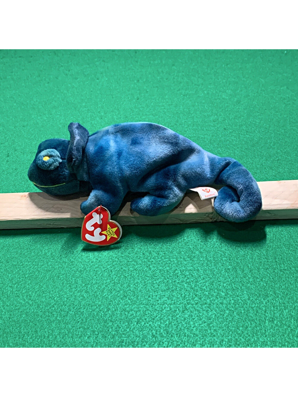 Ty Beanie Babies Rainbow Chameleon 1997 Vintage Retired Plush w/ Hang Tag MPN